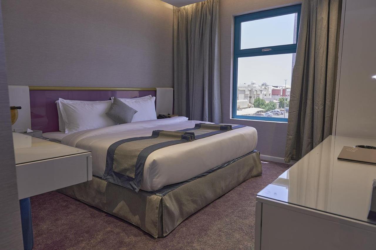 Marvelous Hotel Табук Екстериор снимка
